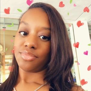 Meet your Posher, Candice